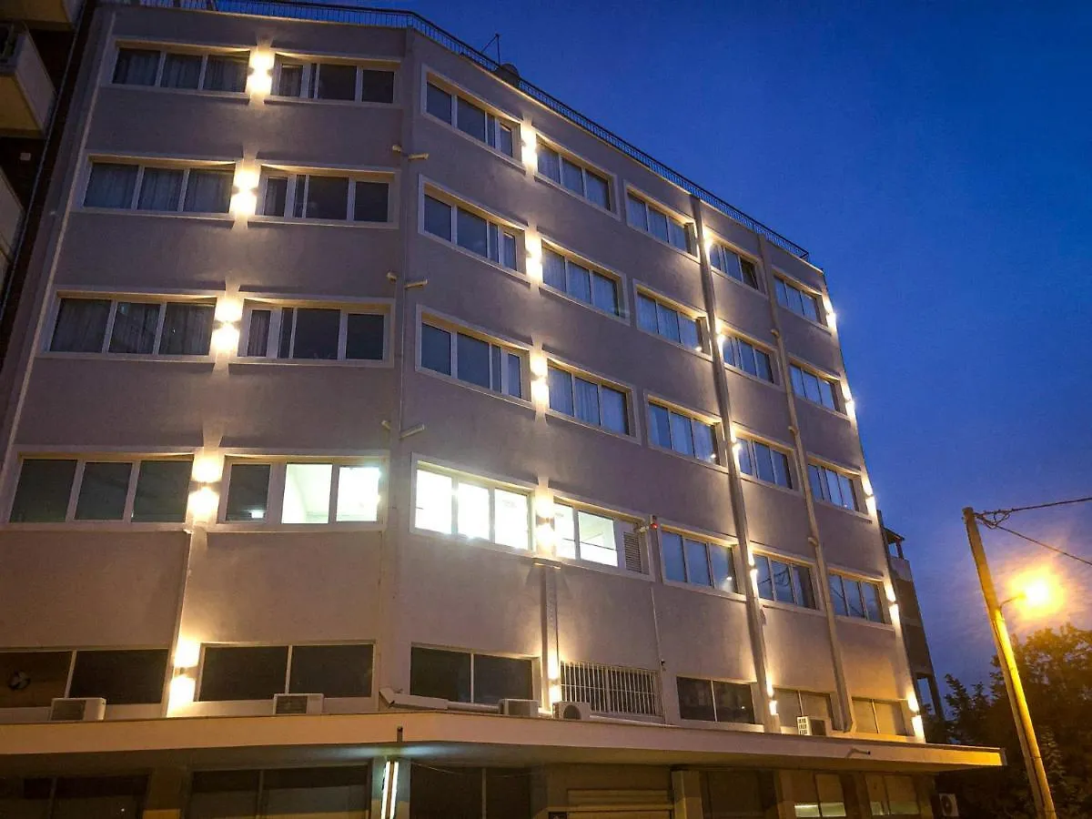 La Place De La Gare Suites - New Subway Station Thessaloniki Apartment