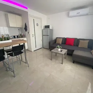 בדוק זמינות